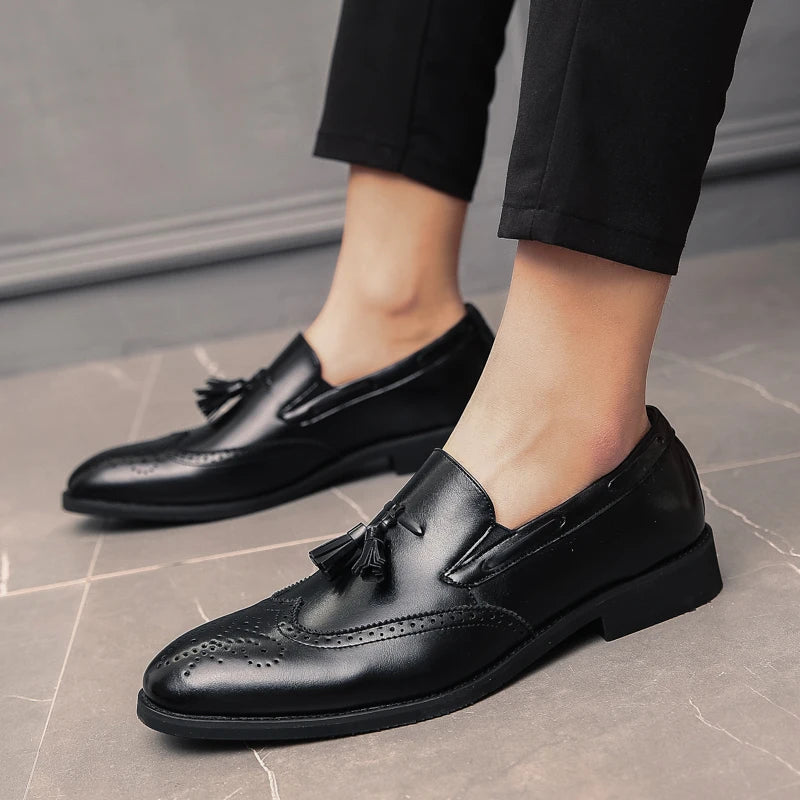 Beaumonts Loafers Brogue Style